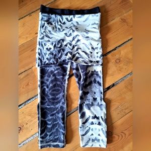 Lululemon skirt crops